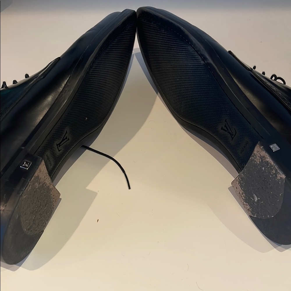 Louis Vuitton Men's Black Dressy Louis Vuitton Leather Shoes - Picture 6 of 7